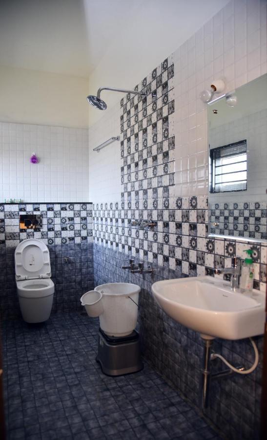 Hotel Joldal Residency à Chikmagalūr Extérieur photo