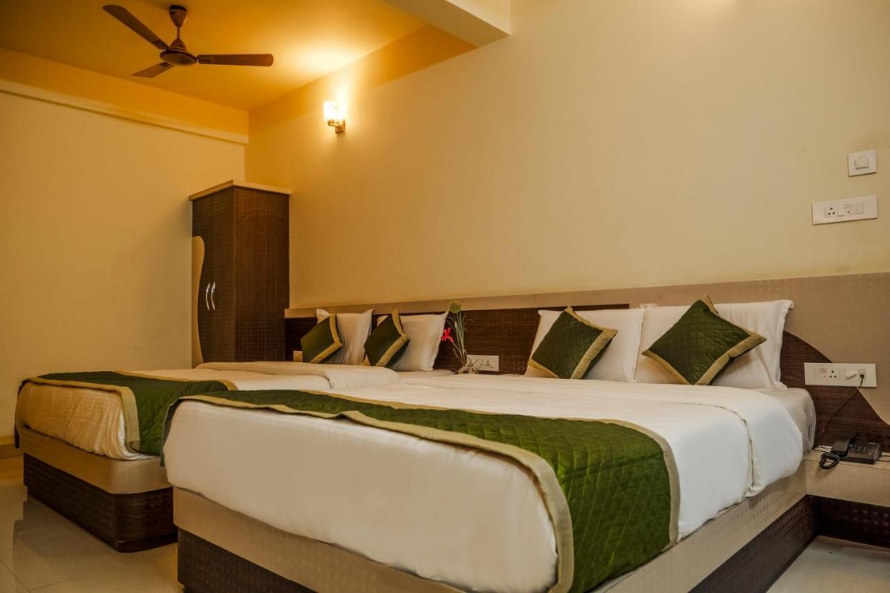Hotel Joldal Residency à Chikmagalūr Extérieur photo