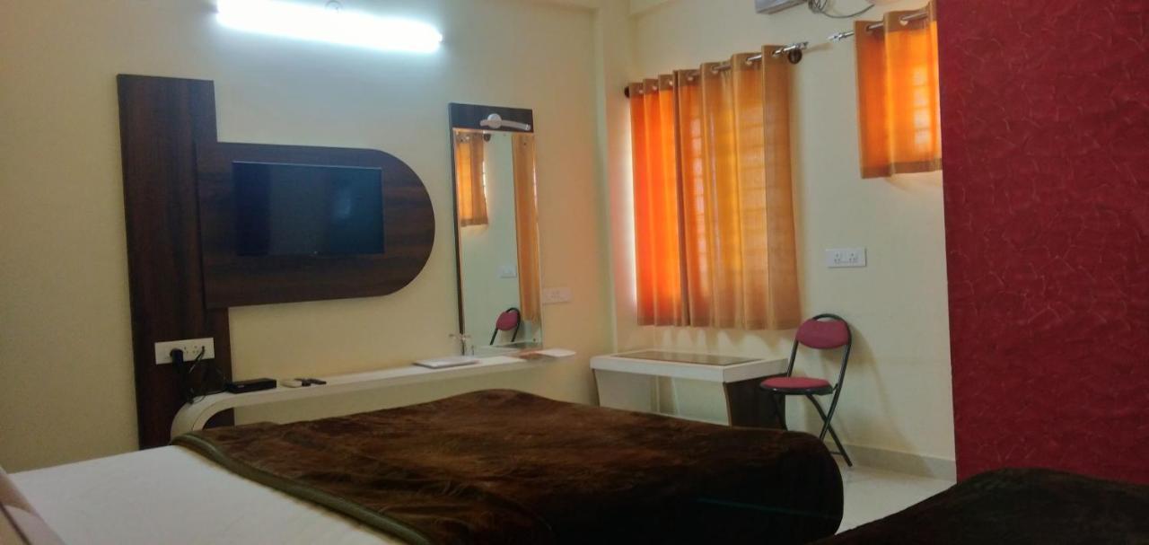 Hotel Joldal Residency à Chikmagalūr Extérieur photo